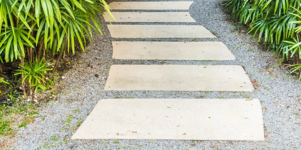 CAMINO DE JARDIN 1